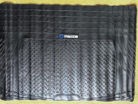 mazda maletero
